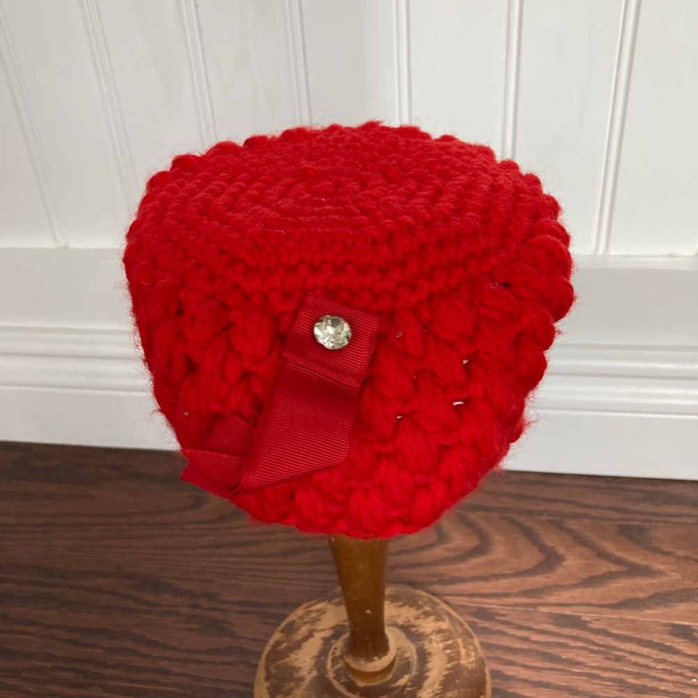 Vintage 60s Knit Red Women's Hat with Bow Accent